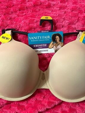 Vanity Fair Smooth T-Shirt Underwire Bra - Beige